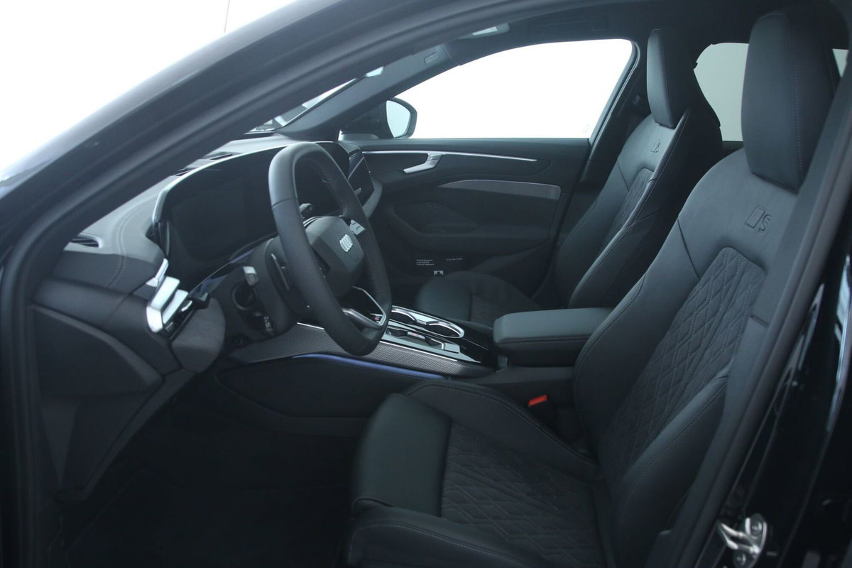 Audi A6 Avant 40 2.0 TDI quattro ultra S tronic Business (7)