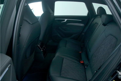 Audi A6 Avant 40 2.0 TDI quattro ultra S tronic Business (8)