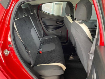Lancia Ypsilon 1.2 69 CV 5 porte Gold (15)