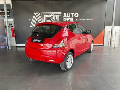 Lancia Ypsilon 1.2 69 CV 5 porte Gold (3)
