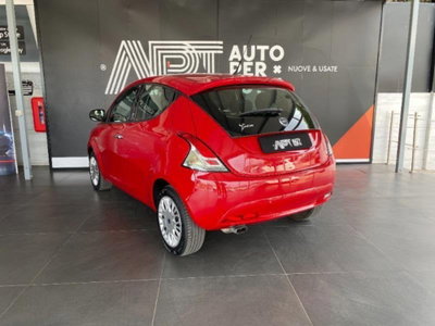 Lancia Ypsilon 1.2 69 CV 5 porte Gold (4)