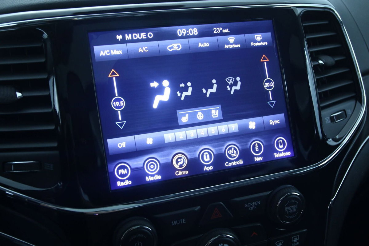 Jeep Grand Cherokee 3.0 V6 CRD 250 CV Multijet II Summit (16)