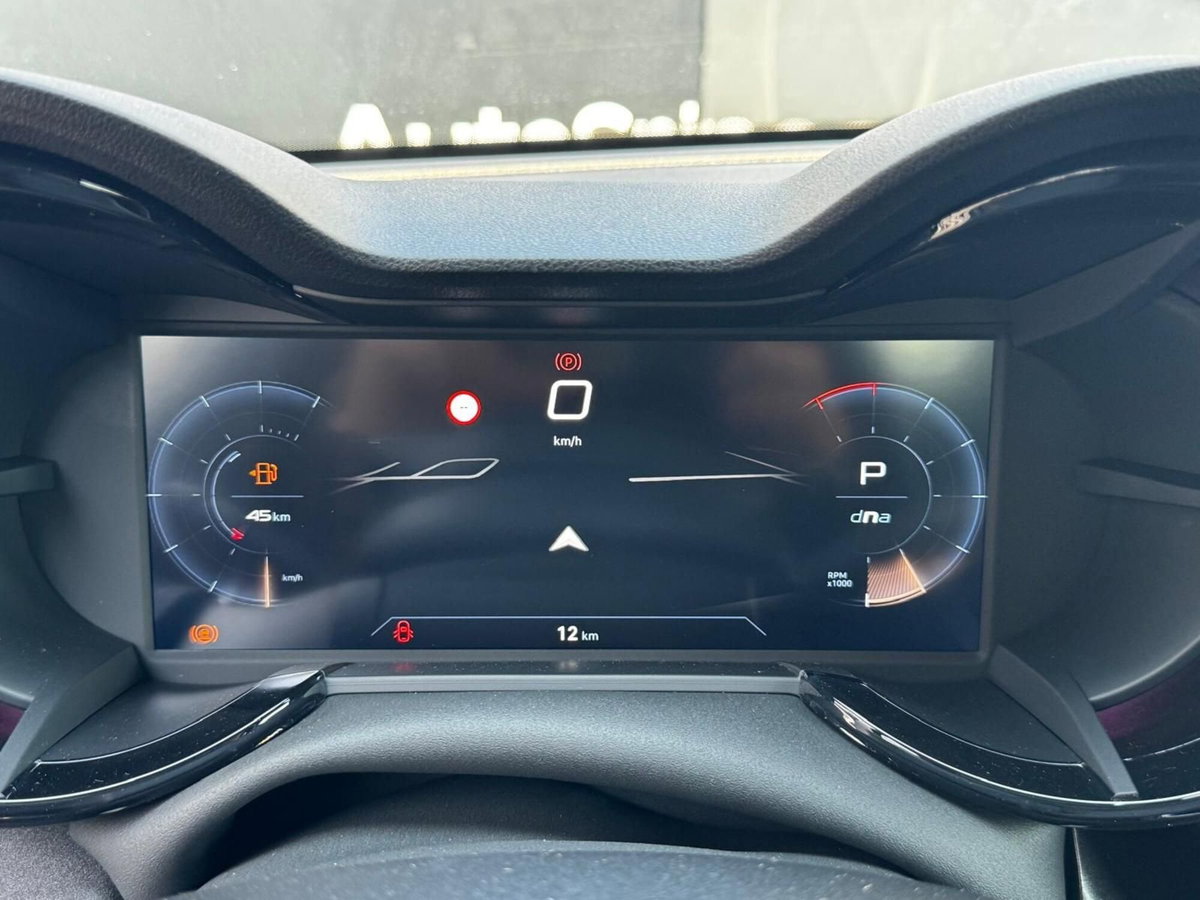 Alfa Romeo Junior 1.2 ibrida Sport Speciale 145cv edct6 (15)