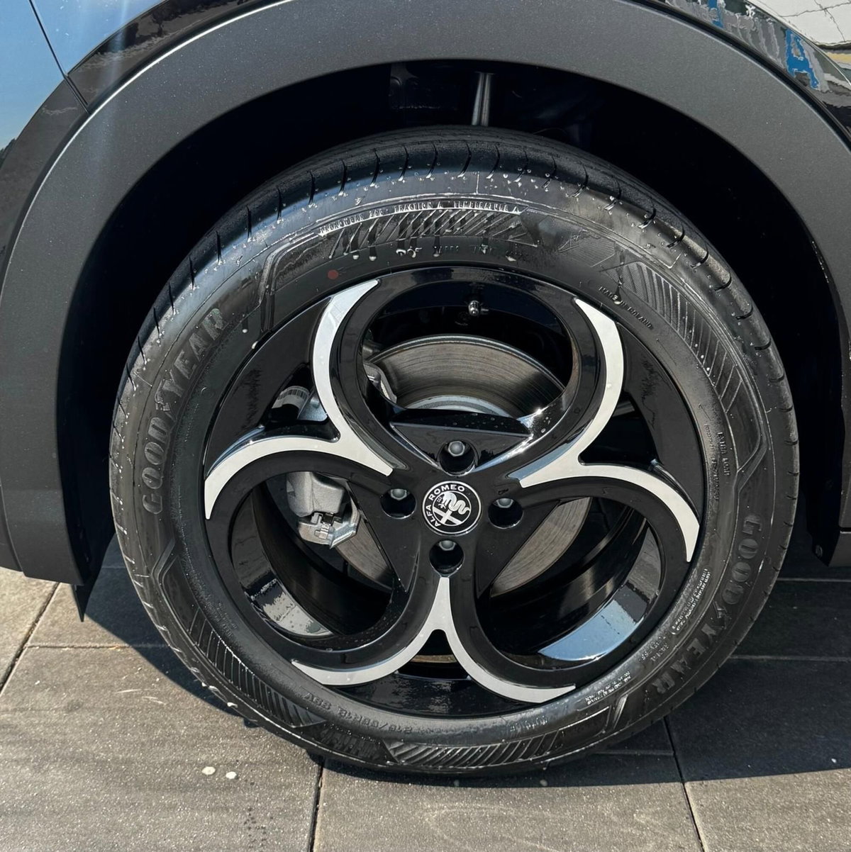 Alfa Romeo Junior 1.2 ibrida Sport Speciale 145cv edct6 (6)