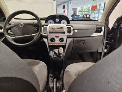 Lancia Ypsilon 1.2 (4)