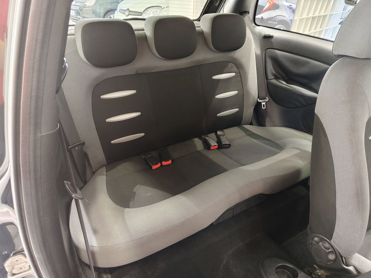 Lancia Ypsilon 1.2 (6)