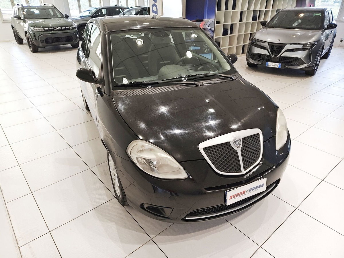 Lancia Ypsilon 1.2 (9)
