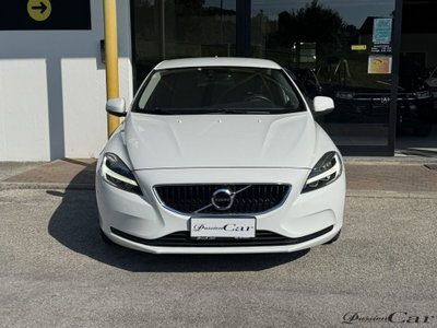 Volvo V40 D2 Business Plus (2)