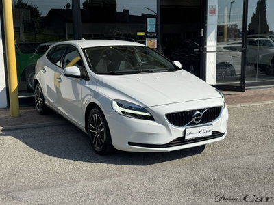 Volvo V40 D2 Business Plus (3)