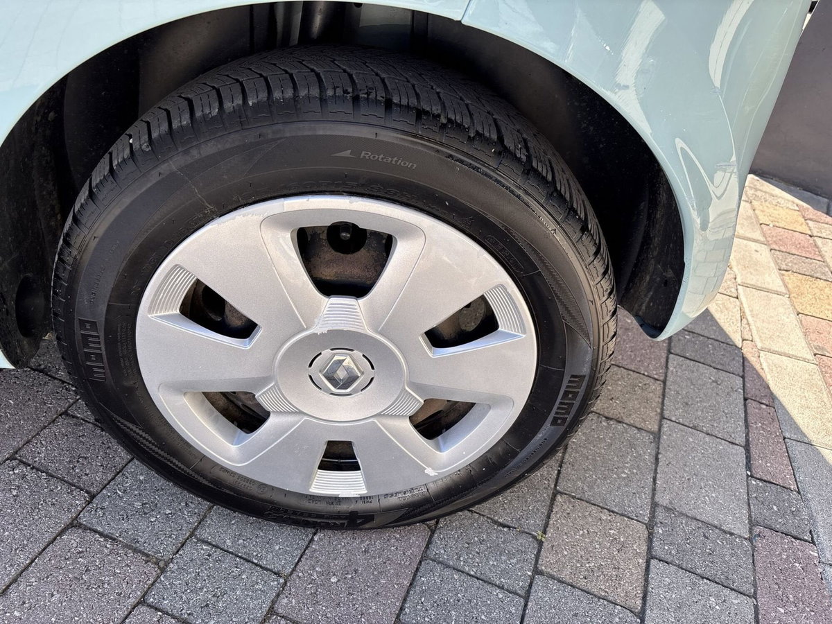 Renault Twingo SCe EDC Zen (7)