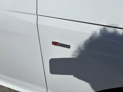 Audi A4 Avant 30 TDI/136 CV S tronic S line edition (17)