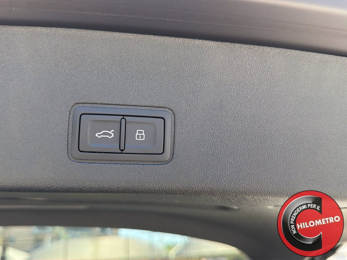Audi Q3 Sportback 35 TDI quattro S tronic S line edition (10)
