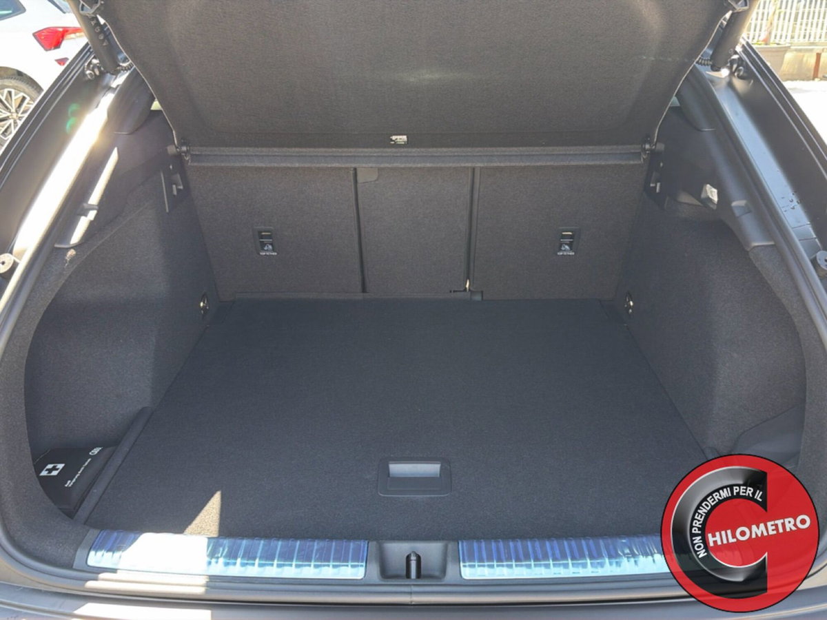 Audi Q3 Sportback 35 TDI quattro S tronic S line edition (9)