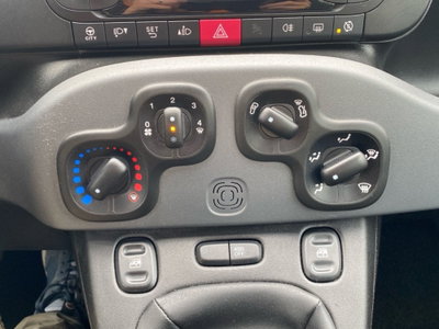 Fiat Panda 1.0 FireFly S&S Hybrid City Cross (17)