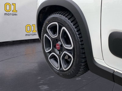 Fiat Panda 1.0 FireFly S&S Hybrid City Cross (9)