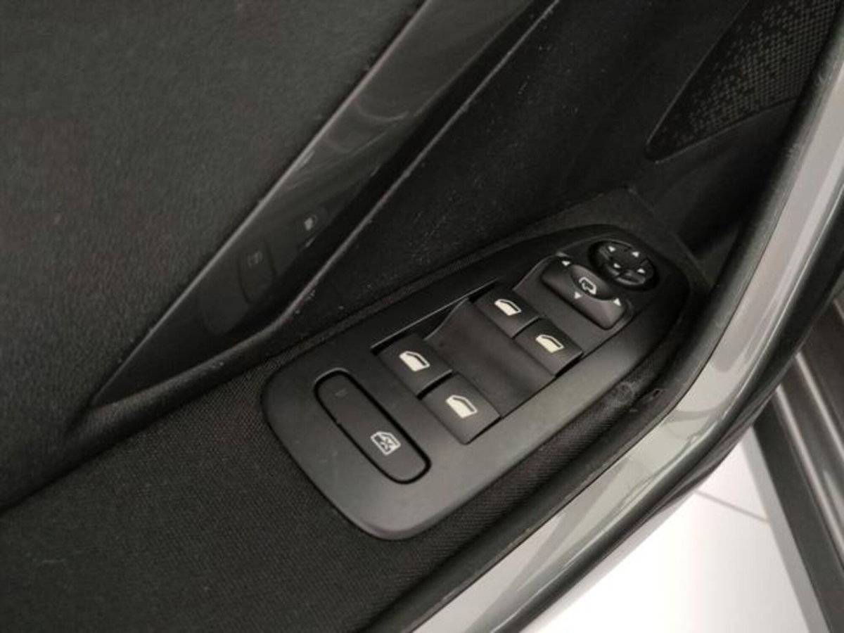 Peugeot 2008 82 Active (15)