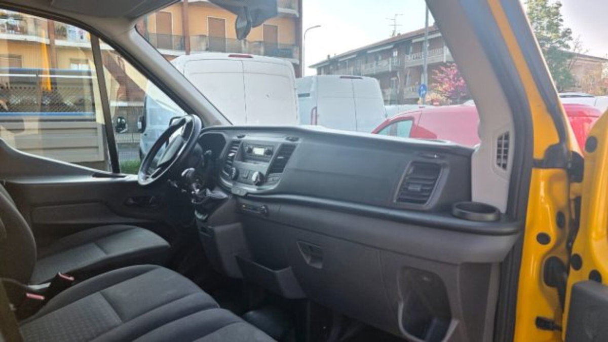 Ford Transit Furgone 330 2.0TDCi EcoBlue 130 aut. PM-TM Combi Trend (11)
