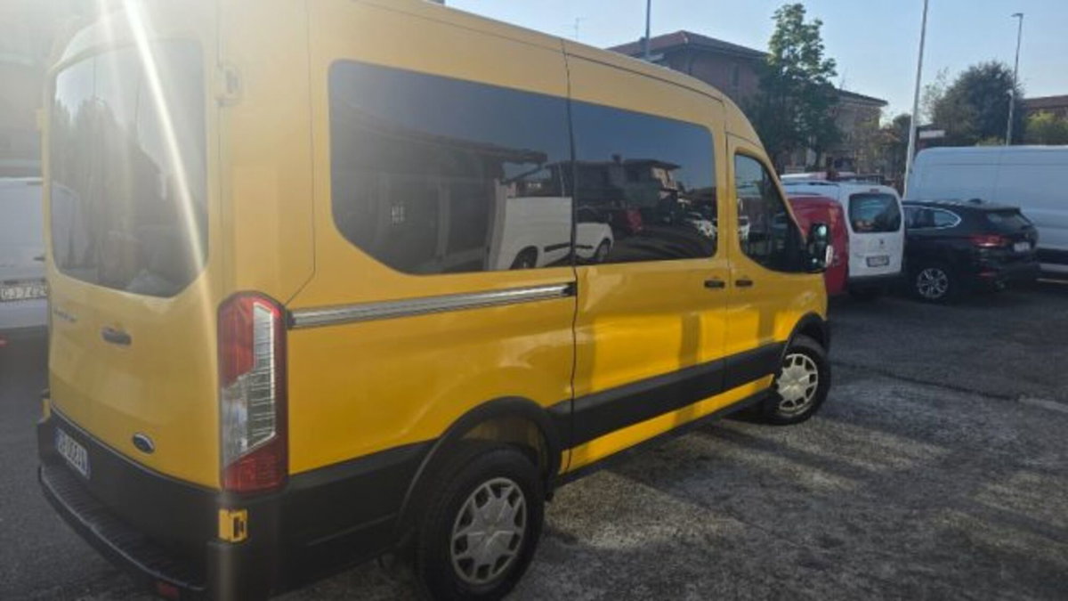 Ford Transit Furgone 330 2.0TDCi EcoBlue 130 aut. PM-TM Combi Trend (4)