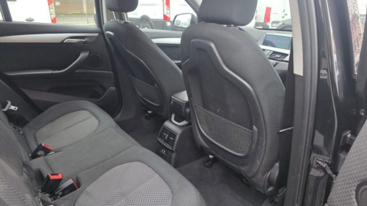 BMW X1 sDrive16d Business Advantage (10)