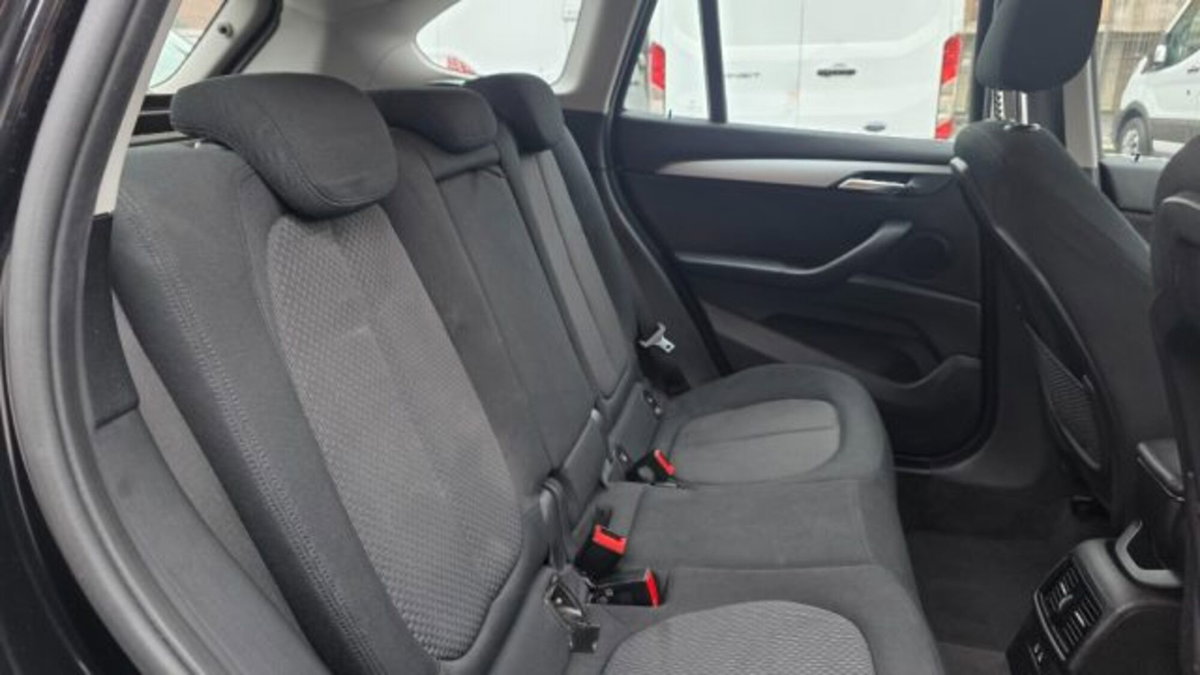 BMW X1 sDrive16d Business Advantage (11)