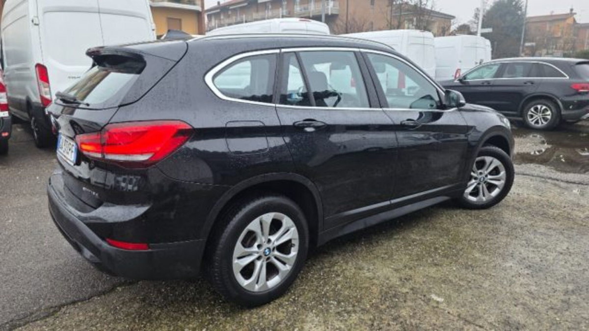 BMW X1 sDrive16d Business Advantage (4)