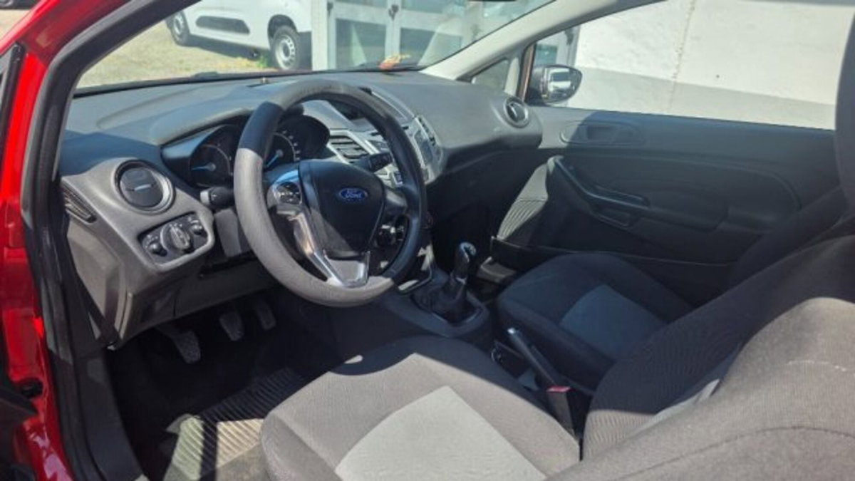Ford Fiesta 1.5 TDCi 75CV 3 porte  Entry (8)