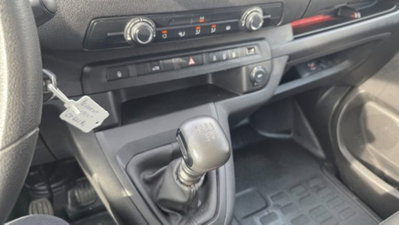 Peugeot Expert Furgone BlueHDi 100 S&S PL-SL-TN Furgone Premium Long (13)