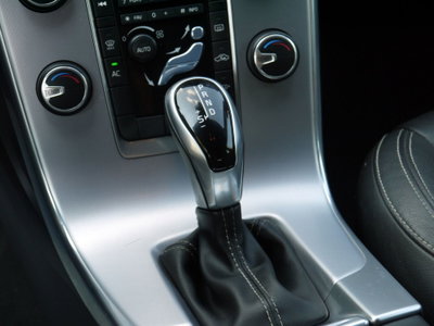 Volvo V60 D3 Geartronic Dynamic Edition (17)