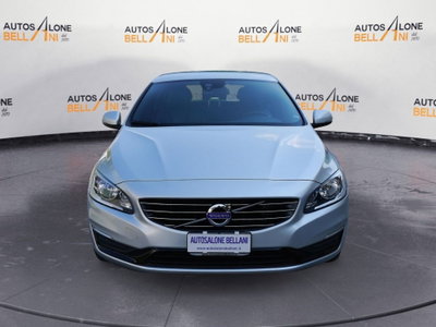 Volvo V60 D3 Geartronic Dynamic Edition (2)