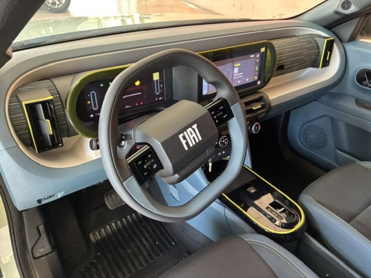 Fiat Grande Panda 1.2 hybrid Icon 110cv edct (7)