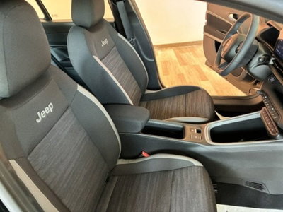 Jeep Avenger 1.2 turbo e-hybrid mhev Longitude fwd 110cv edct6 (12)