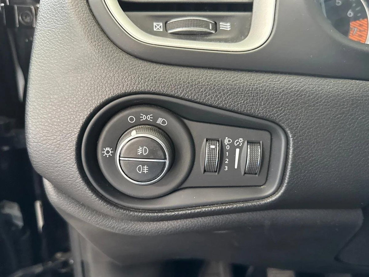Jeep Renegade 1.0 T3 Longitude (12)
