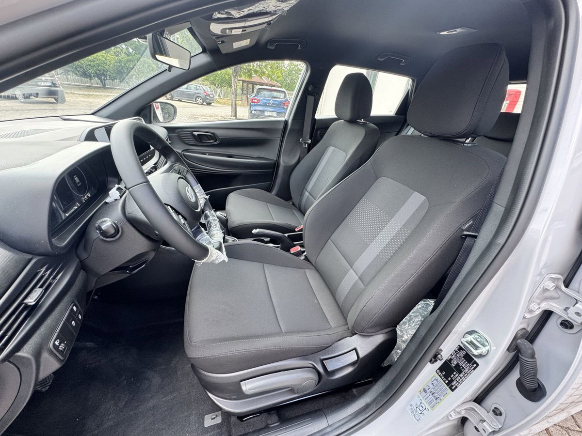 Hyundai i20 1.0 t-gdi Dark Line 90cv mt (7)