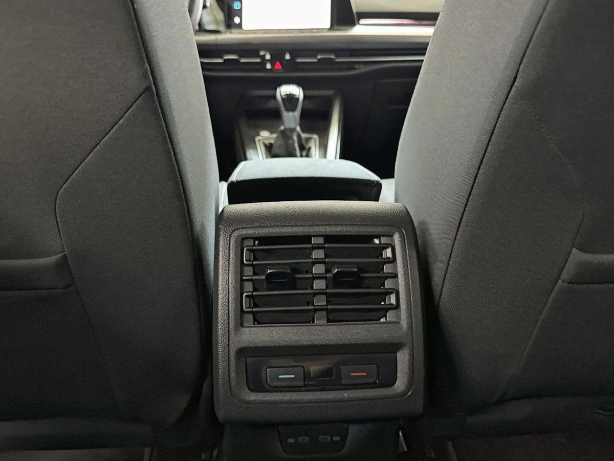 Volkswagen Golf 1.5 TSI EVO ACT Style (12)