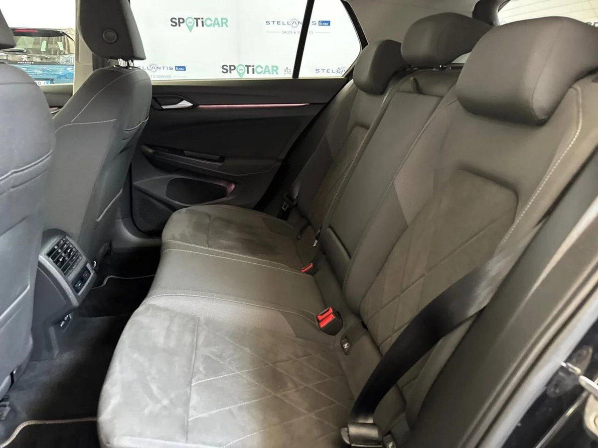 Volkswagen Golf 1.5 TSI EVO ACT Style (17)