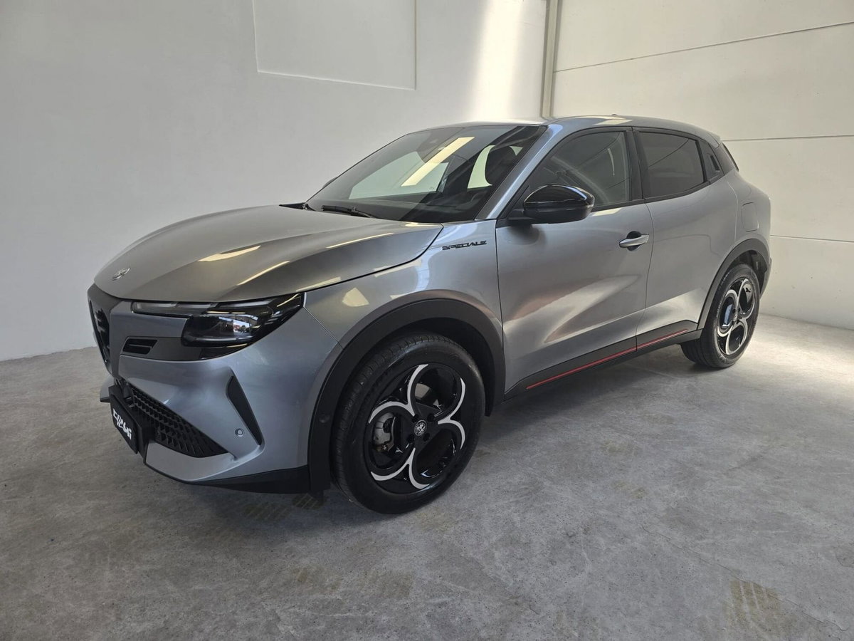 Alfa Romeo Junior 1.2 ibrida Sport Speciale 145cv edct6