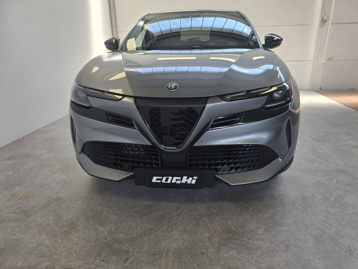 Alfa Romeo Junior 1.2 ibrida Sport Speciale 145cv edct6 (5)