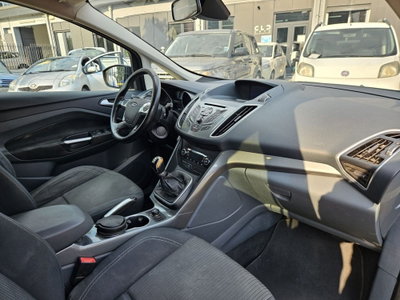 Ford C-Max 1.6 120CV GPL Titanium (10)