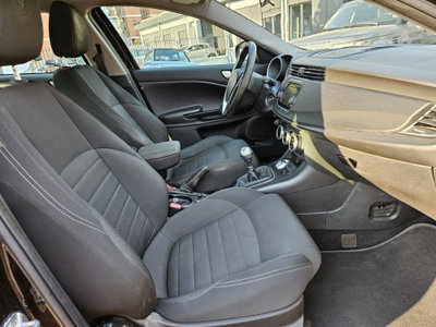 Alfa Romeo Giulietta 1.4 Turbo Progression Gpl 120cv (11)