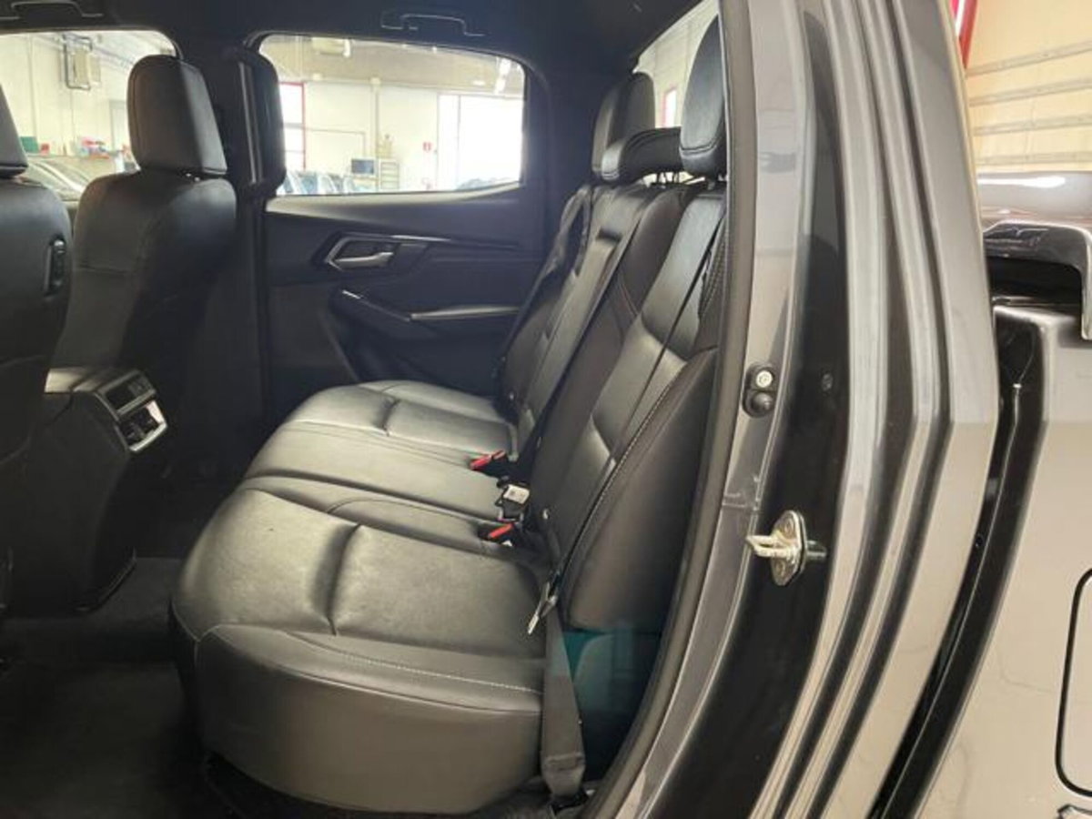 Isuzu D-Max Pick-up 1.9 td crew N60FF 4x4 (15)