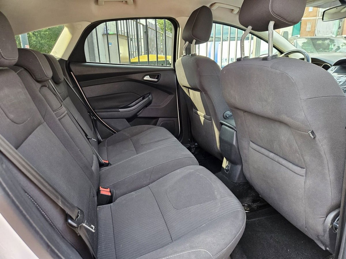 Ford Focus 1.6 TDCi 115 CV Titanium (11)