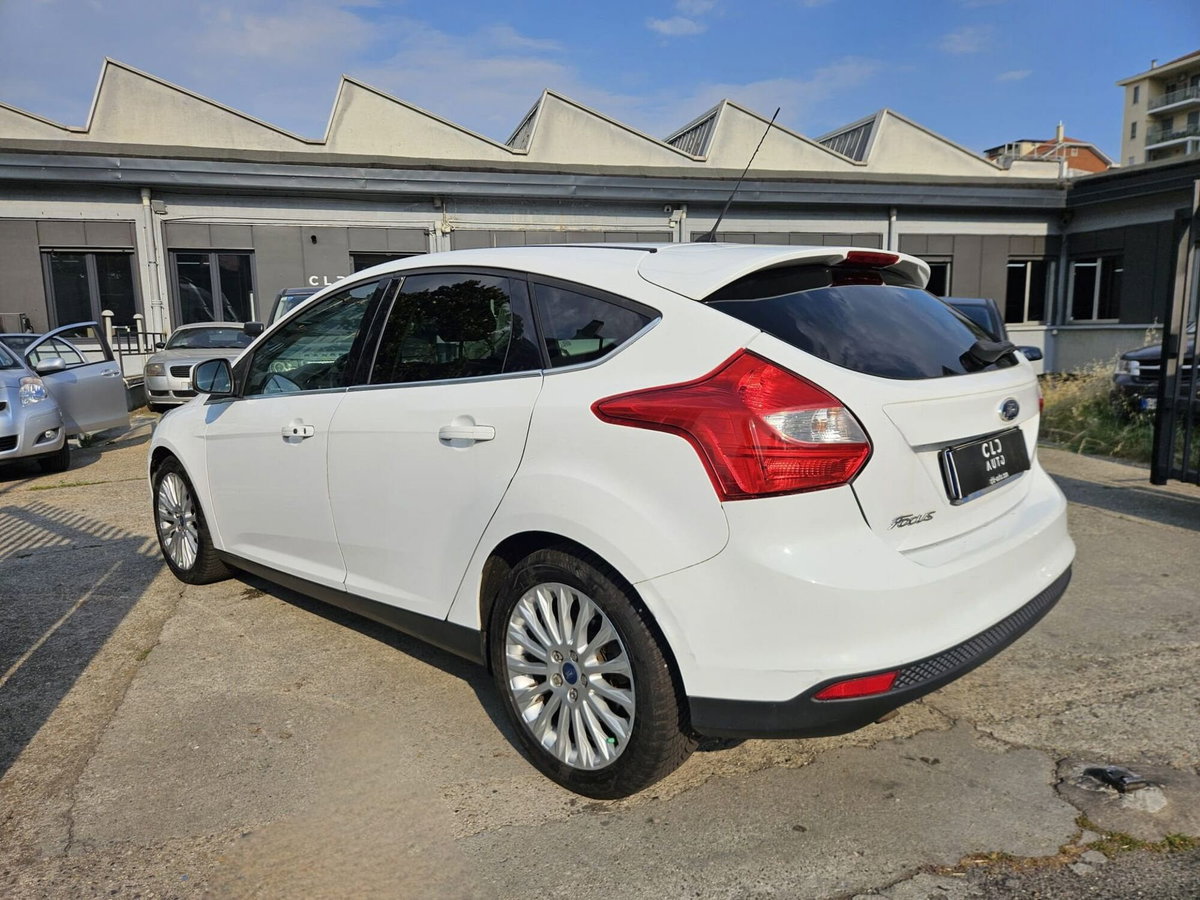 Ford Focus 1.6 TDCi 115 CV Titanium (6)