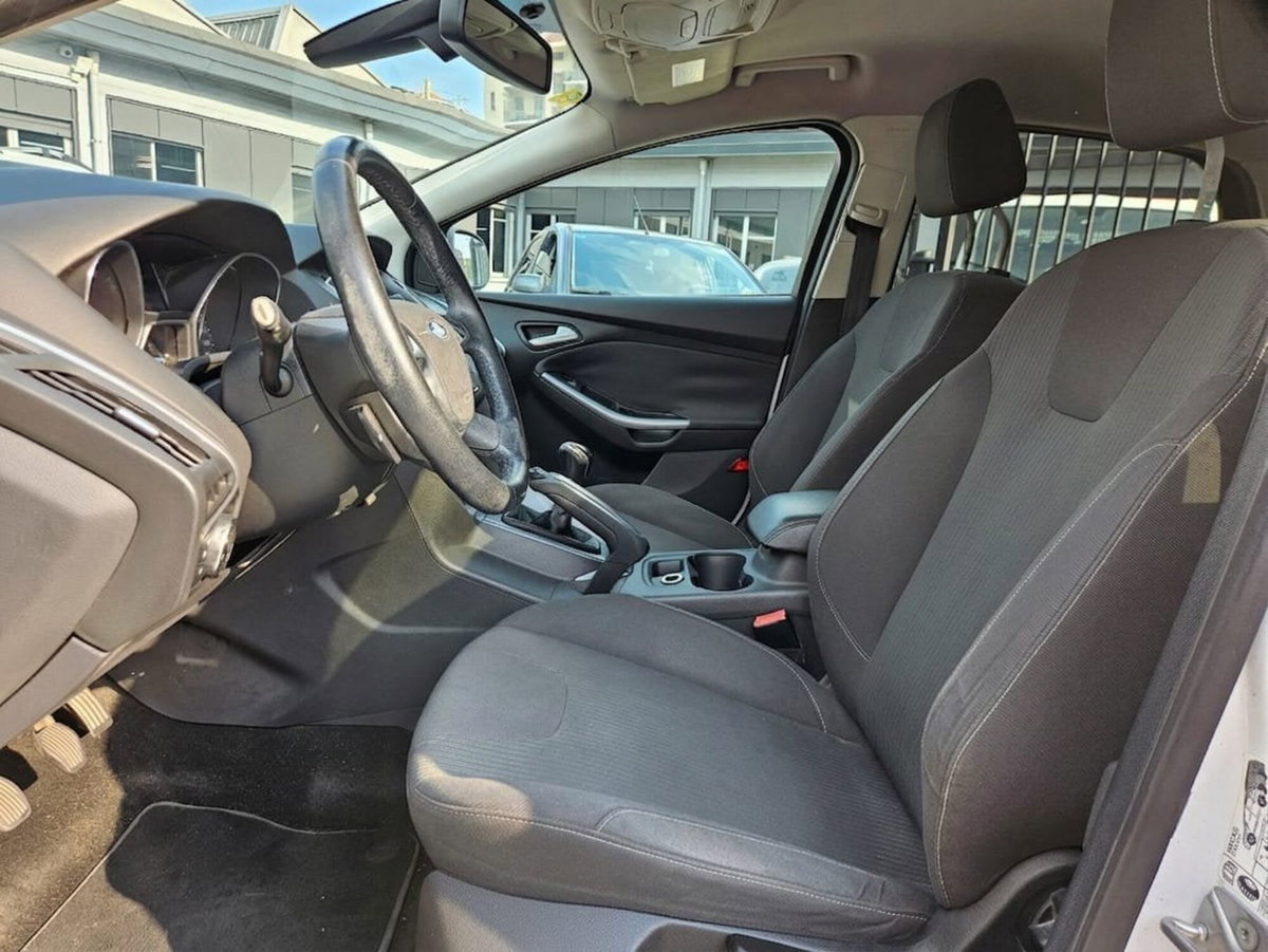 Ford Focus 1.6 TDCi 115 CV Titanium (7)