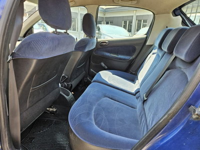 Peugeot 206 HDi 5p. Ciel (6)