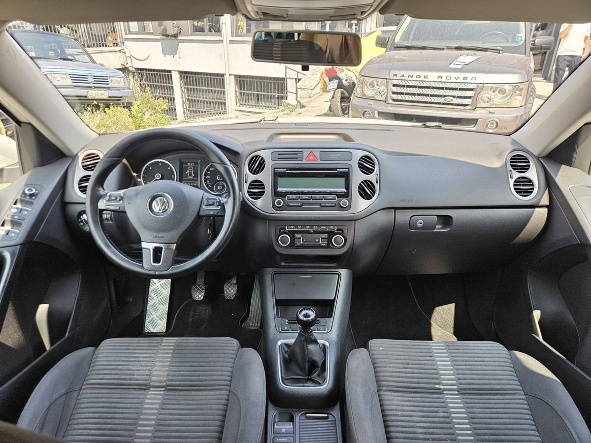 Volkswagen Tiguan 2.0 TDI DPF 4MOTION DSG R-Line (10)
