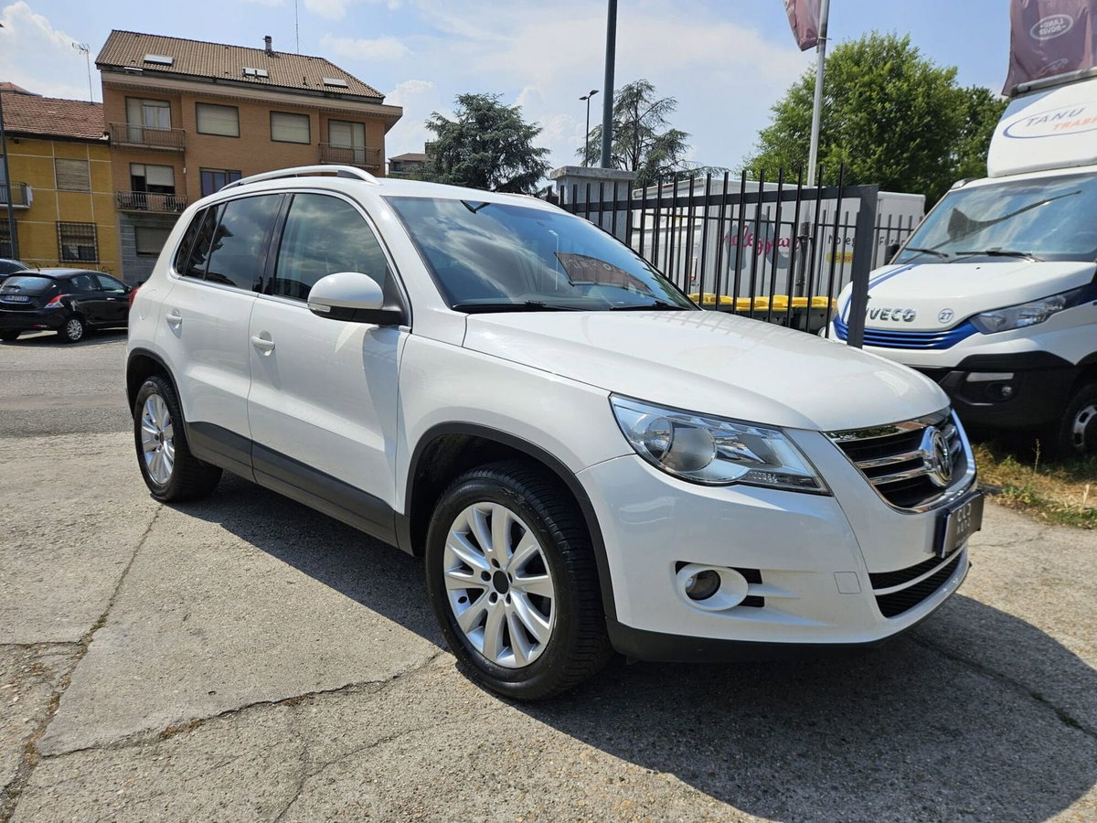 Volkswagen Tiguan 2.0 TDI DPF 4MOTION DSG R-Line (3)