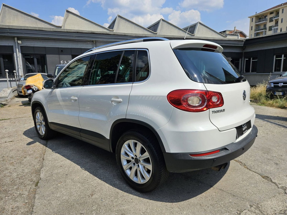 Volkswagen Tiguan 2.0 TDI DPF 4MOTION DSG R-Line (6)