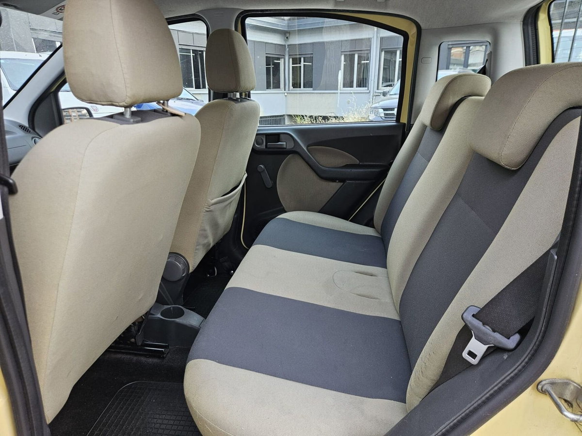 Fiat Panda 1.2 Emotion (5)