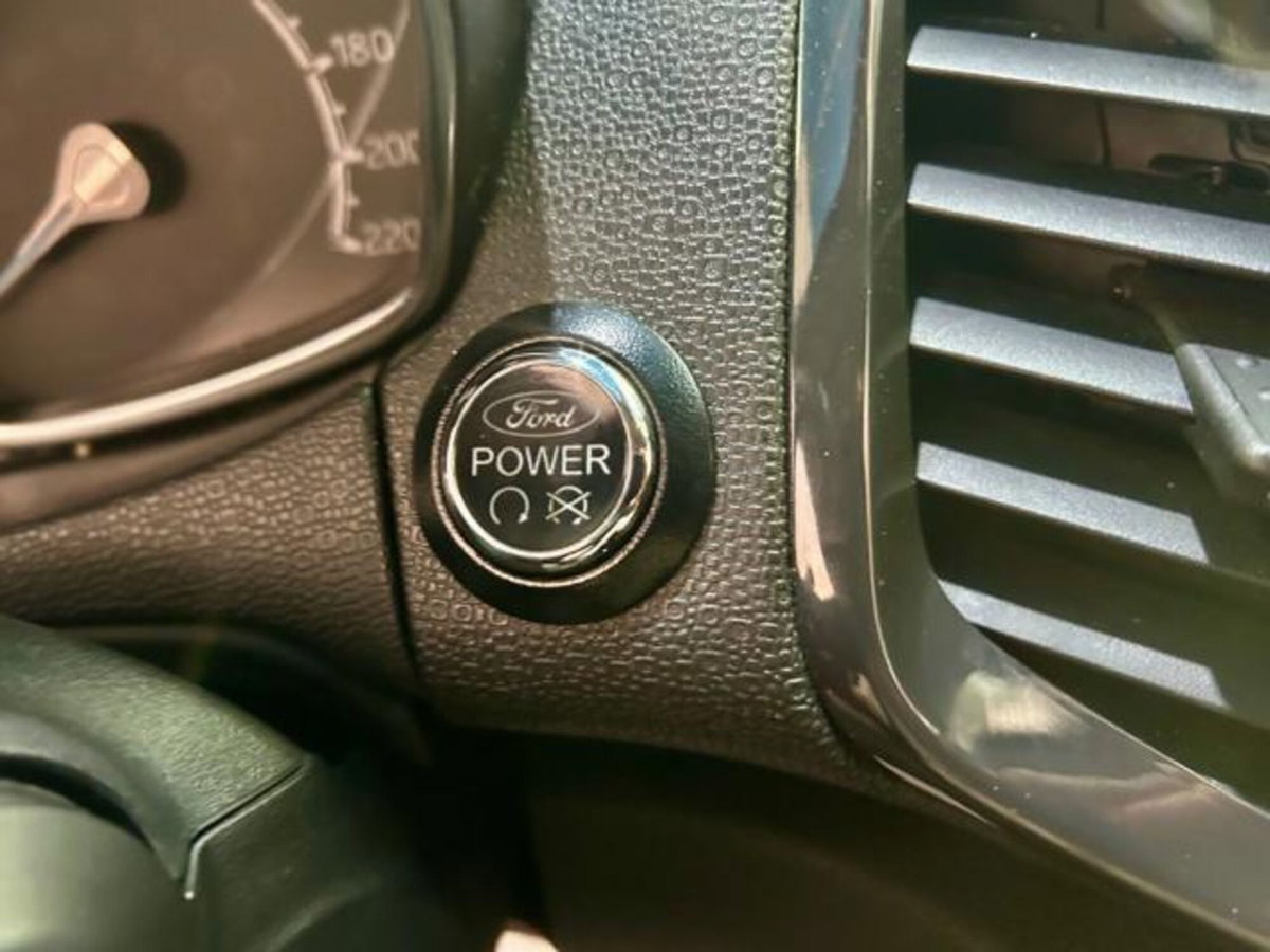 Ford EcoSport 1.5 TDCi 95 CV Titanium S (14)