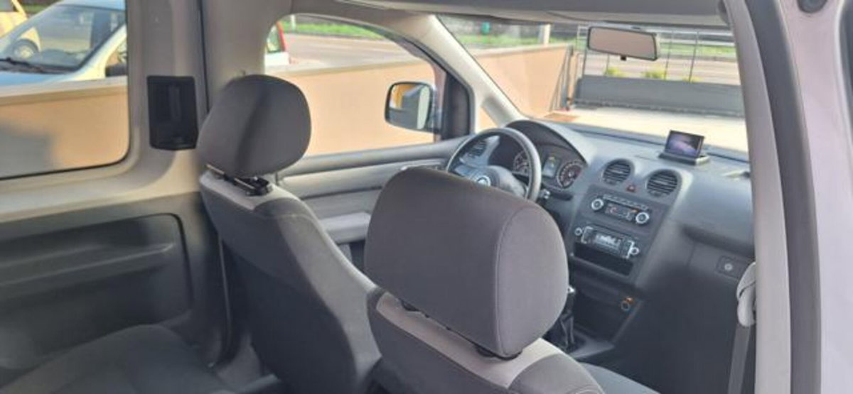 Volkswagen Caddy 1.2 TSI 105 CV 5p. Comfortline (17)